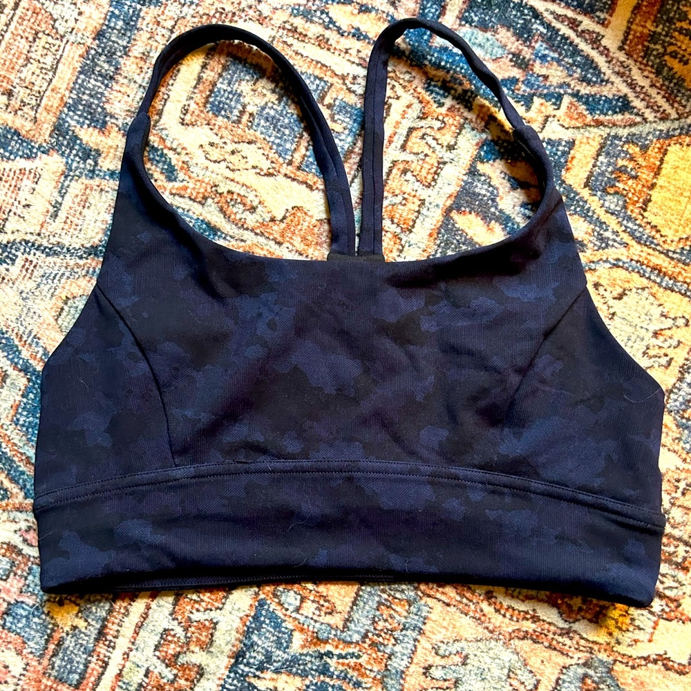 Lululemon camo sports bra